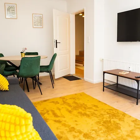 Dobben6 - - 2 Bedroom - Balcony - Kitchen * Bremen