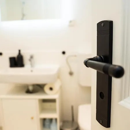 Dobben6 - - 2 Bedroom - Balcony - Kitchen Apartment Bremen