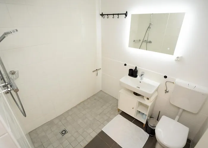 Апартаменти Dobben6 - - 2 Bedroom - Balcony - Kitchen *